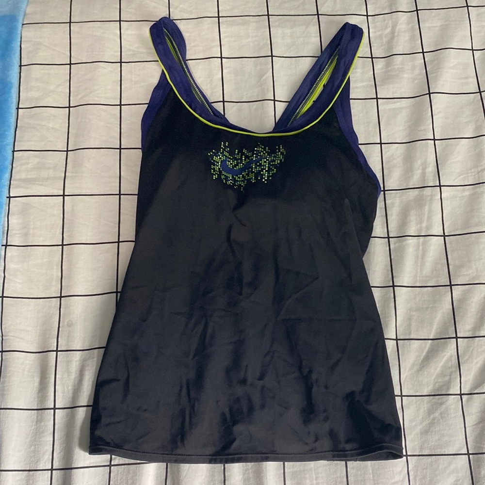 Nike tank top. Size 12 in kids.